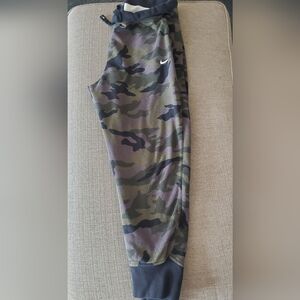 Nike Camouflage Track Pants - Green and Black